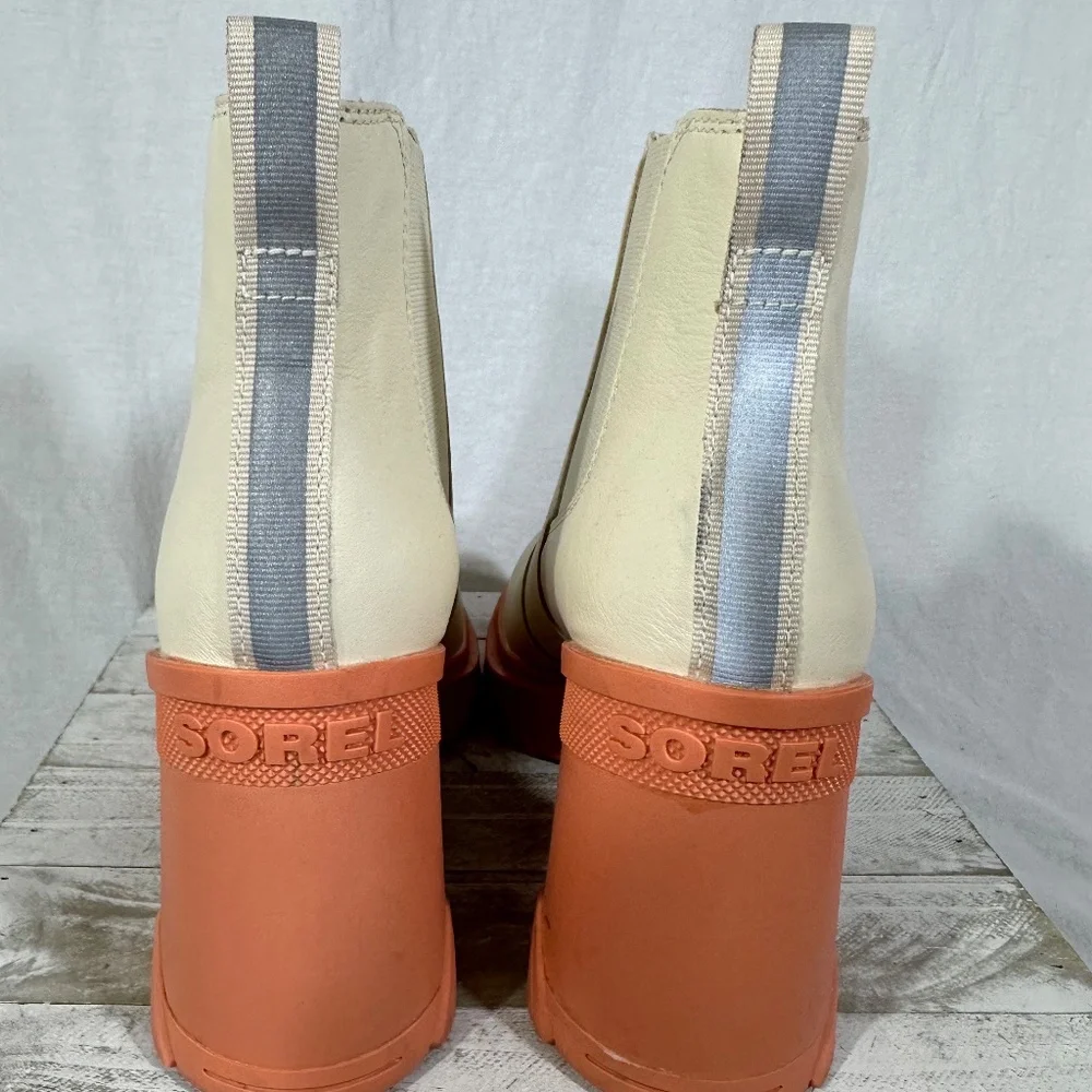 SOREL Cream Leather  Platform Boots - Picture 5 of 7